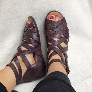 gentle souls by KennethCole Leather Gladiators NEW